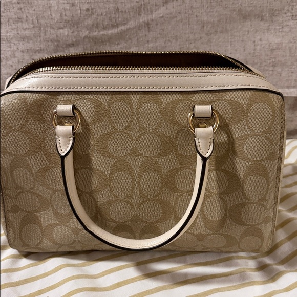 Coach Beige Signature Canvas Satchel with Matching Wristlet and Wallet - Picture 4 of 13